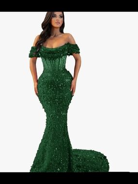 Off-Shoulder Emerald Green Sequin Mermaid Dress
